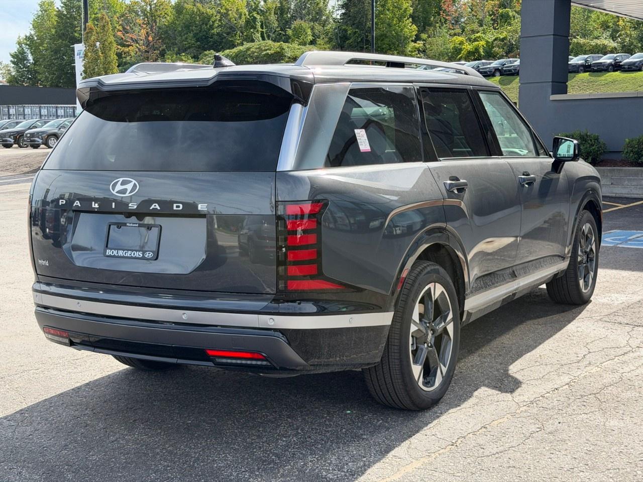 2027 Hyundai Palisade Hybrid Luxury 7-Passenger AWD Photo