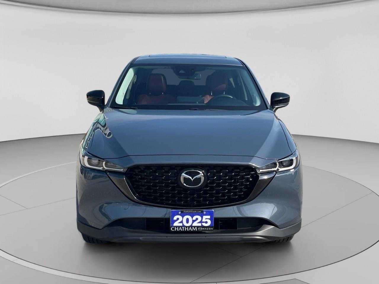 2025 Mazda CX-5 Kuro Rear Cross Traffic Alert | Bold Red Leatherette Interior | One Owner Photo5