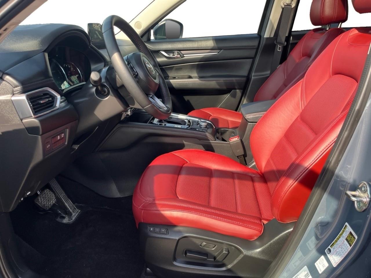 2025 Mazda CX-5 Kuro Rear Cross Traffic Alert | Bold Red Leatherette Interior | One Owner Photo