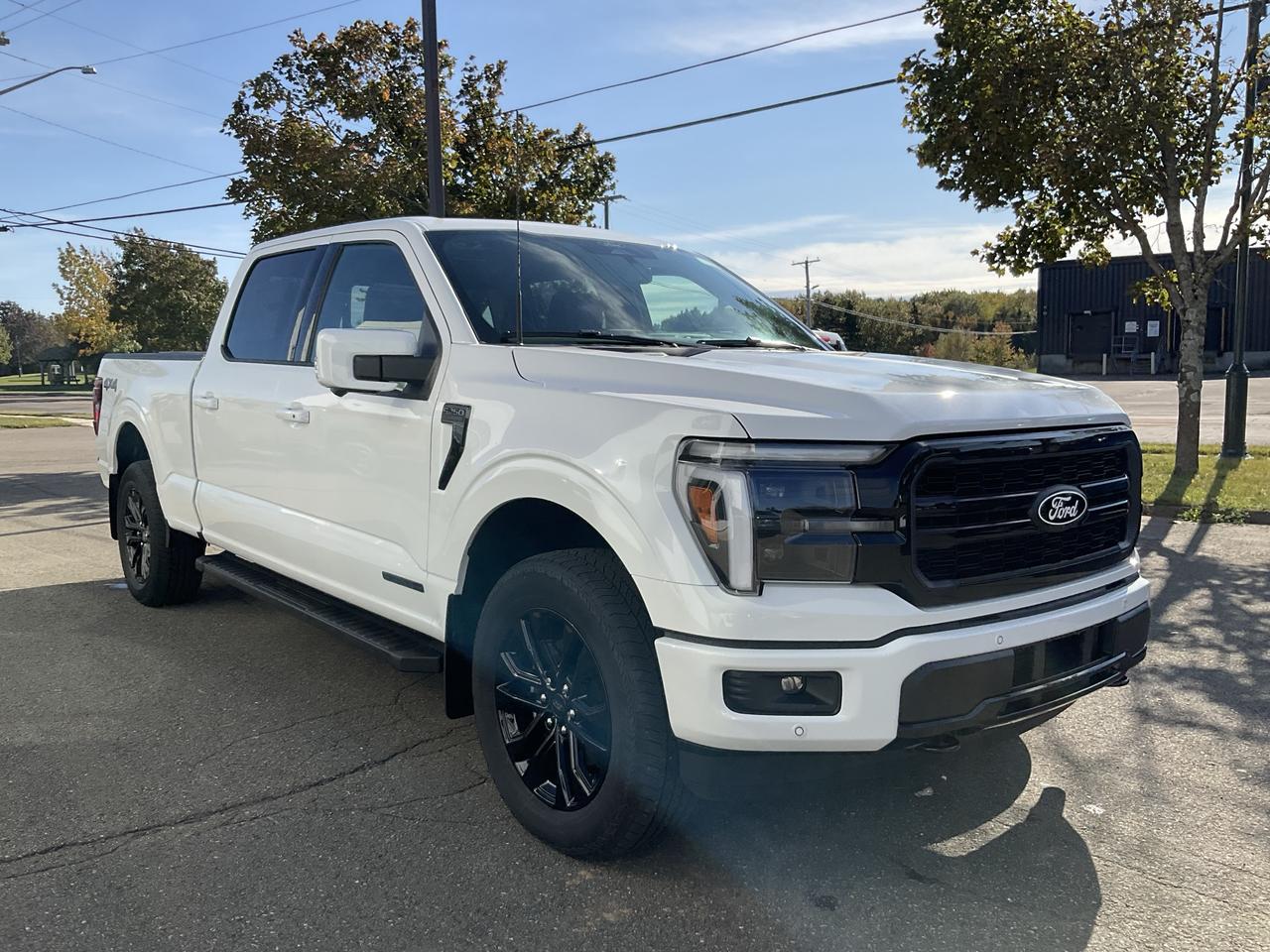 2026 Ford F-150 Lariat Photo2