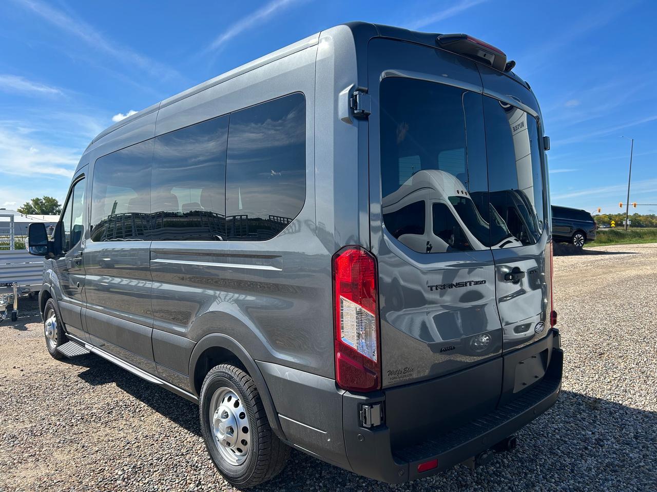2026 Ford Transit Passenger Wagon XLT T-350 148 Med Roof  AWD 302A Photo