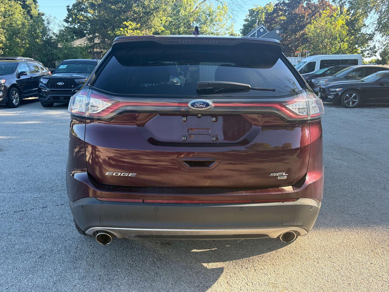 2017 Ford Edge SEL 4dr  AWD Photo3