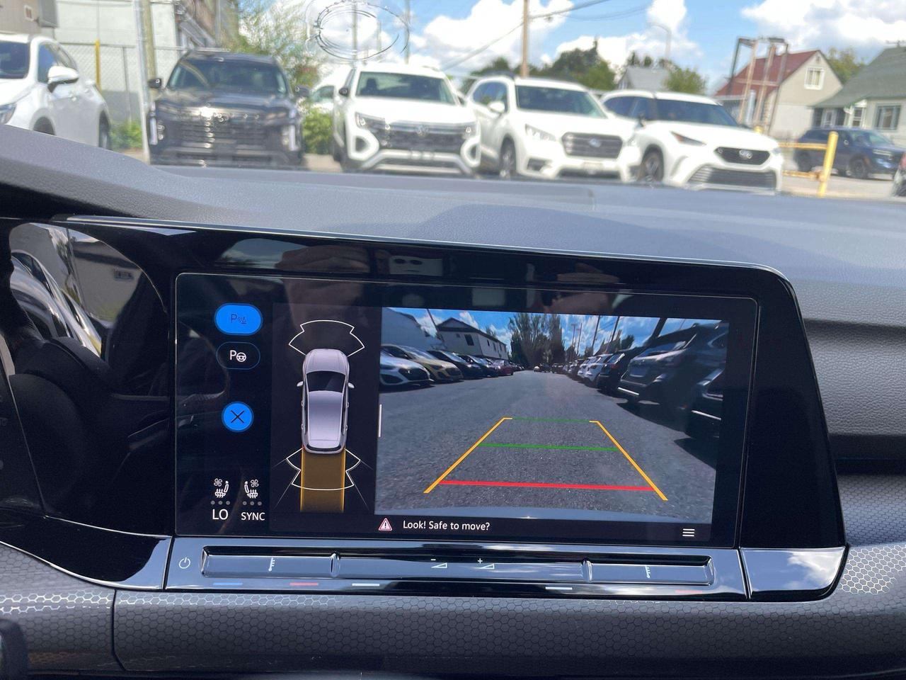 2024 Volkswagen Golf GTI Performance PERFORMANCE, RAIL TO RAIL ROOF, HEADS UP, HARMAN KARDON, NAVI, LEATHER, PANO. ROOF, BLIS, HTD. & VEN Photo