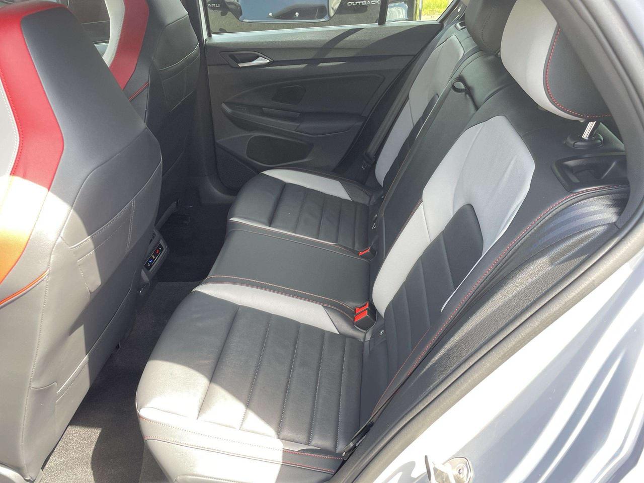 2024 Volkswagen Golf GTI Performance PERFORMANCE, RAIL TO RAIL ROOF, HEADS UP, HARMAN KARDON, NAVI, LEATHER, PANO. ROOF, BLIS, HTD. & VEN Photo