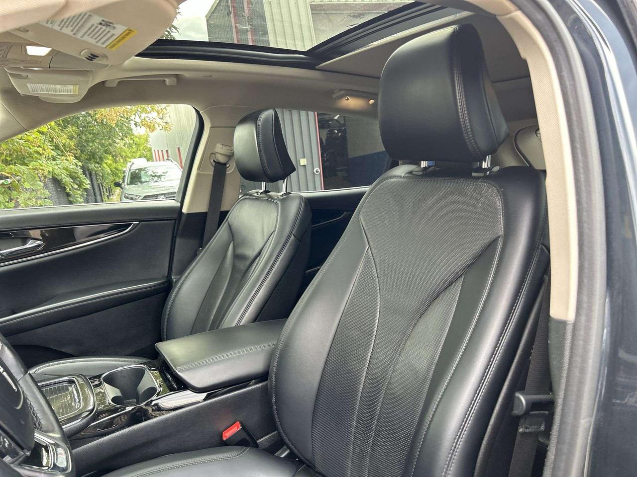 2022 Lincoln Nautilus RESERVE AWD | 335HP TURBO | LEATHER | PANO ROOF Photo1