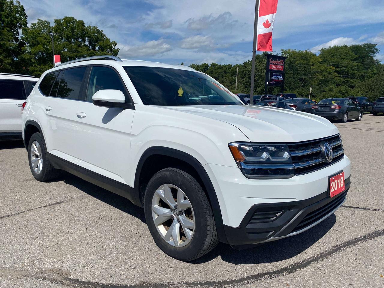 2018 Volkswagen Atlas TRENDLINE, 3.6L, AWD, BACK UP CAMERA! - Photo #2