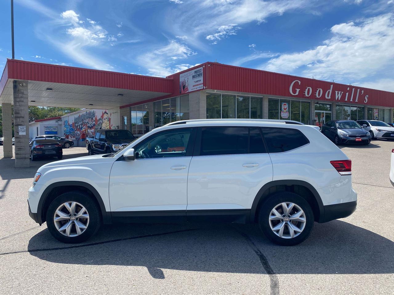 2018 Volkswagen Atlas TRENDLINE, 3.6L, AWD, BACK UP CAMERA! - Photo #5
