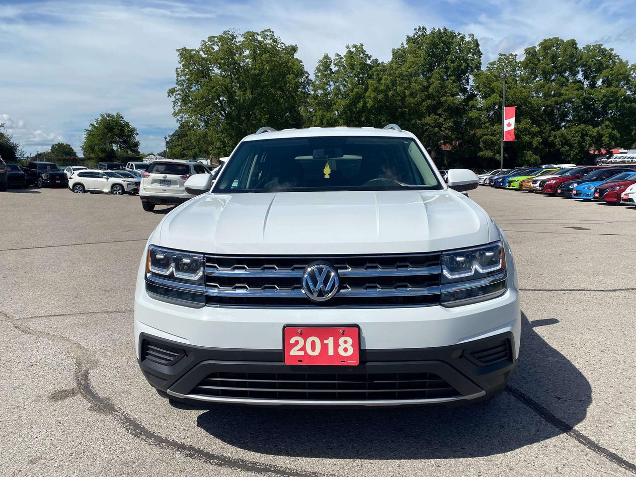 2018 Volkswagen Atlas TRENDLINE, 3.6L, AWD, BACK UP CAMERA! - Photo #3