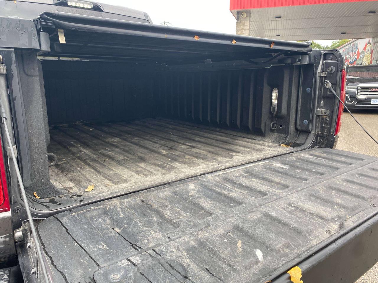 2022 RAM 1500 LIMITED, CLEAN CARFAX, REMOTE START, SUNROOF! Photo