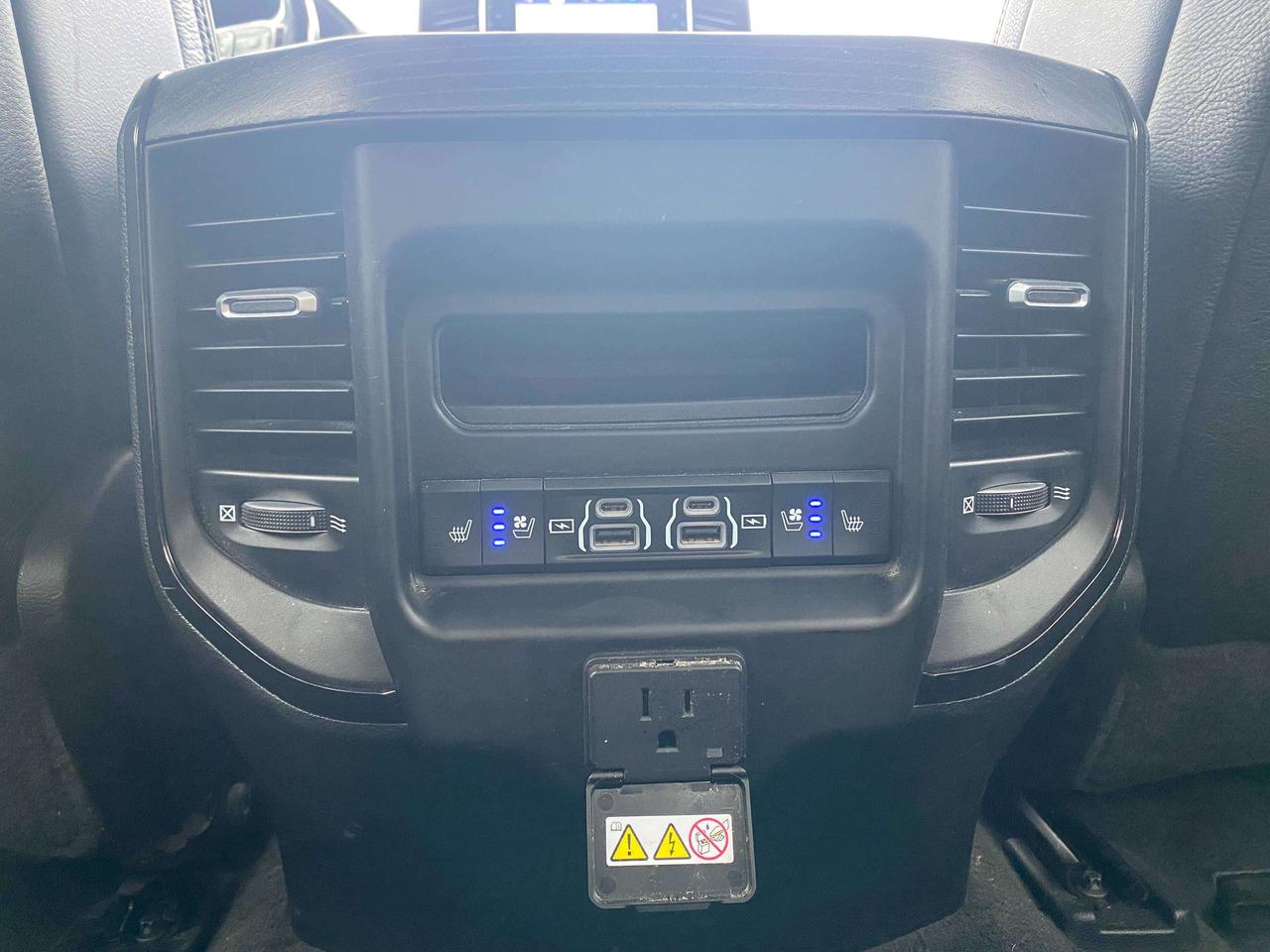 2022 RAM 1500 LIMITED, CLEAN CARFAX, REMOTE START, SUNROOF! - Photo #25