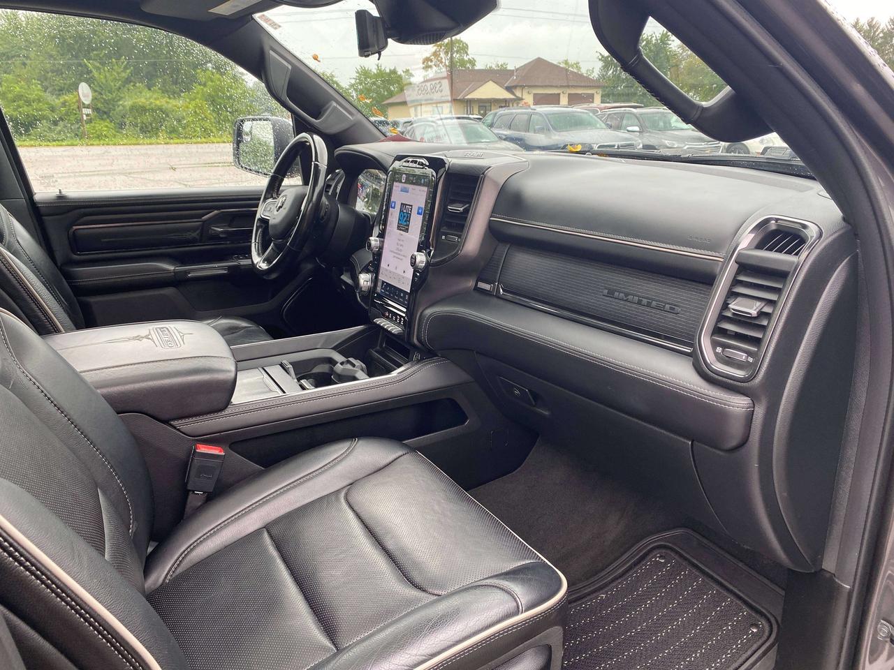 2022 RAM 1500 LIMITED, CLEAN CARFAX, REMOTE START, SUNROOF! Photo