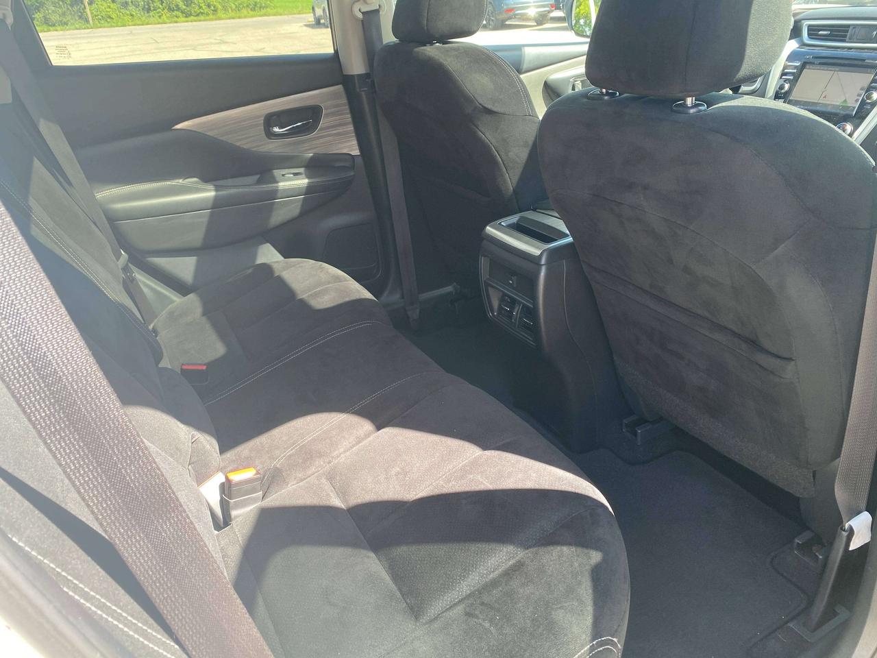 2018 Nissan Murano SV, CLEAN CARFAX, REMOTE START, SUNROOF, NAV! Photo