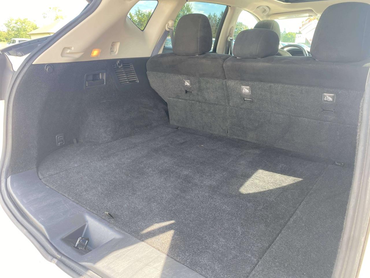 2018 Nissan Murano SV, CLEAN CARFAX, REMOTE START, SUNROOF, NAV! Photo