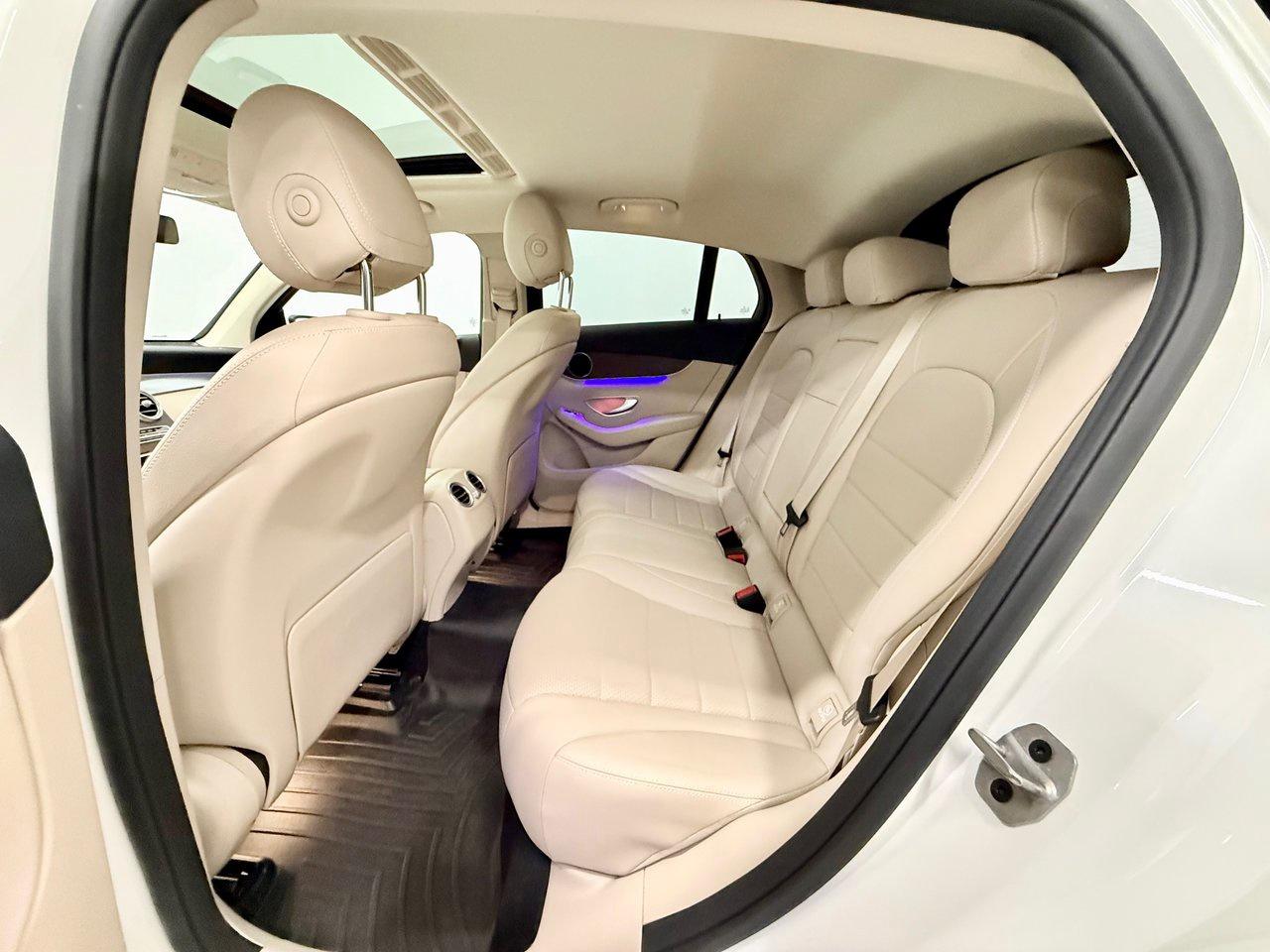2023 Mercedes-Benz GLC GLC 300 Photo