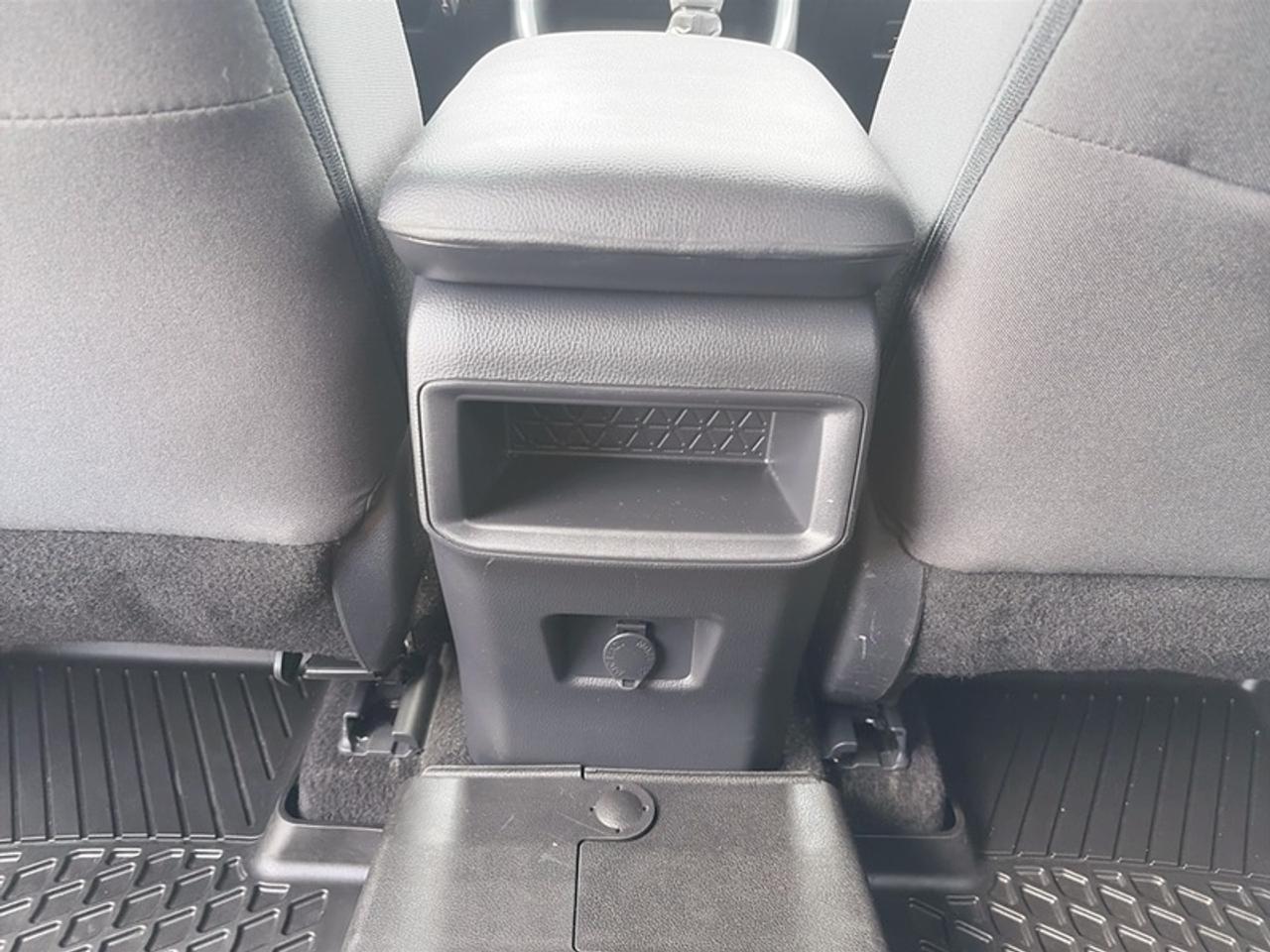 2021 Toyota RAV4 LE  **CLEAN CARFAX** Photo