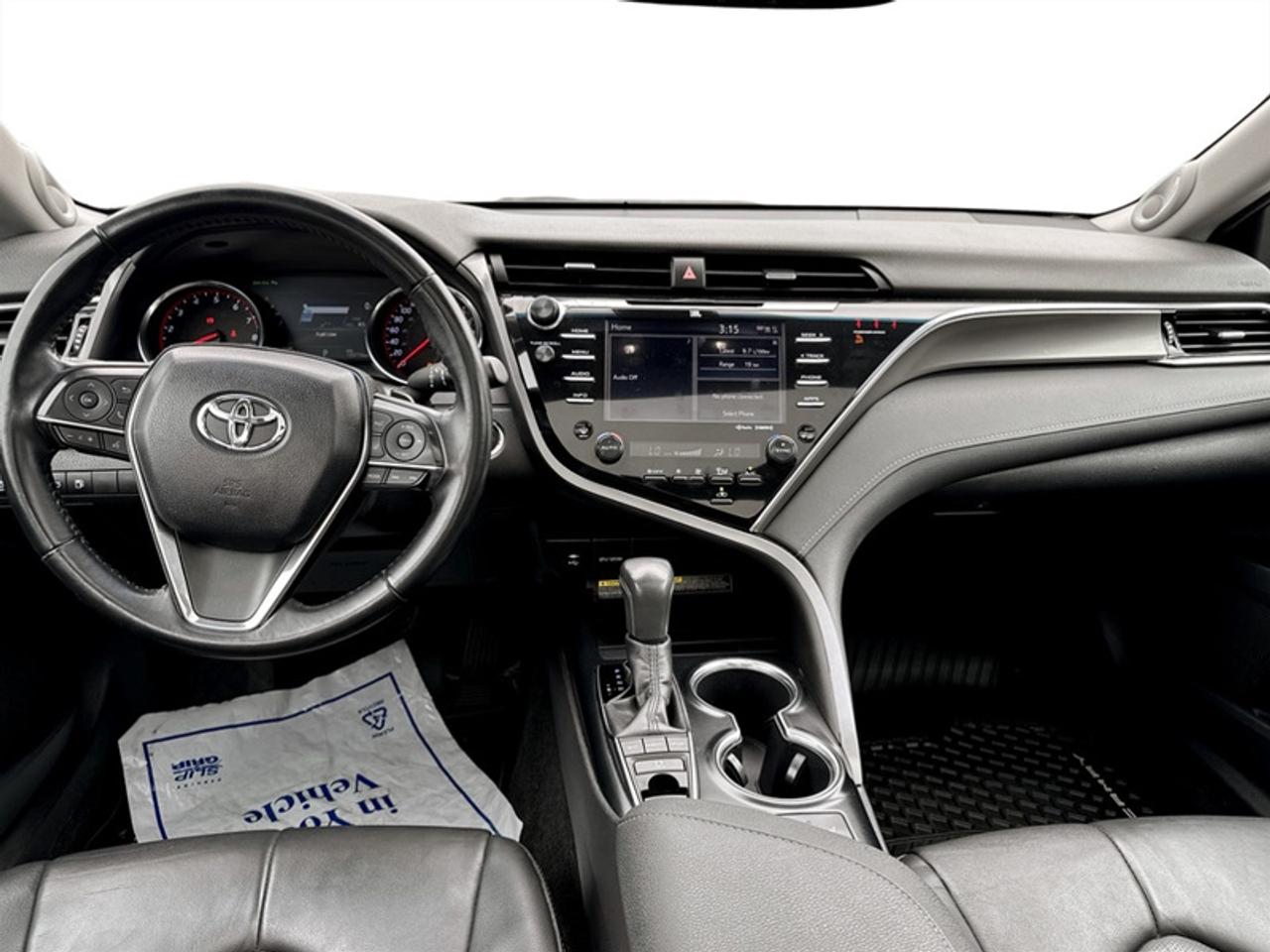 2018 Toyota Camry XSE V6  **V6 ENGINE - LOADED** Photo