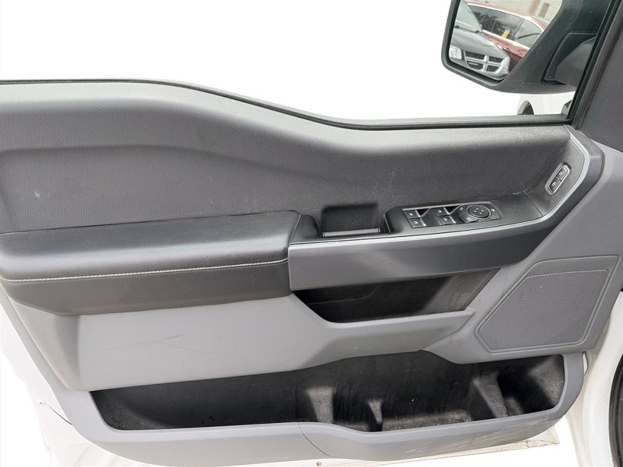2021 Ford F-150 XLT  **5.0L V8 ENGINE** Photo