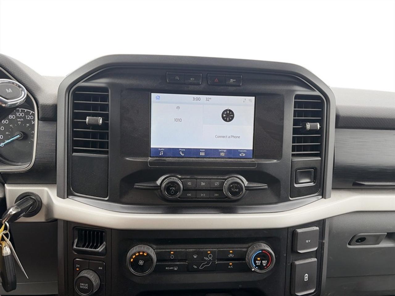 2021 Ford F-150 XLT  **5.0L V8 ENGINE** Photo
