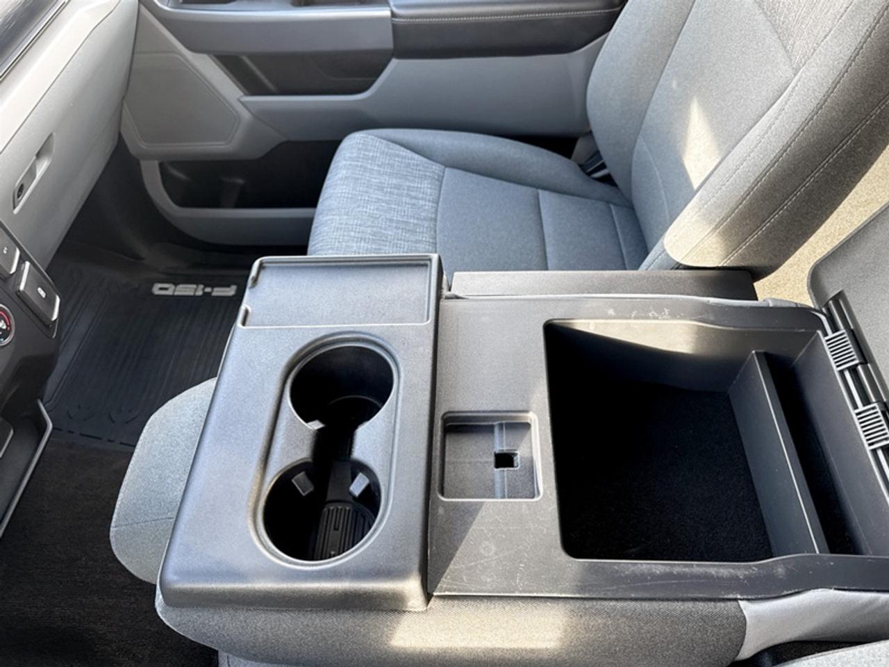 2021 Ford F-150 XLT  **5.0L V8 ENGINE** Photo