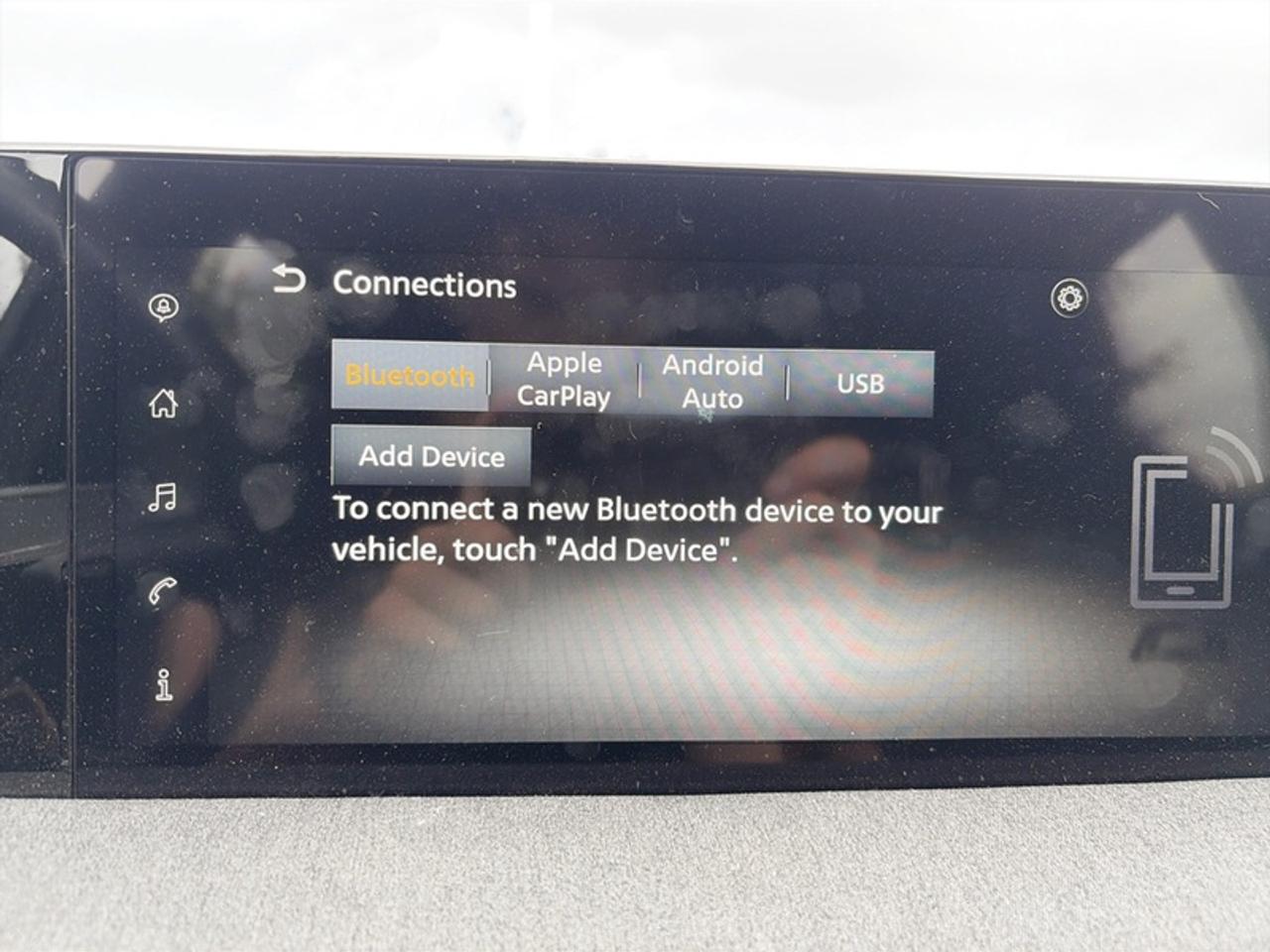 2025 Nissan Kicks SV  **CLEAN CARFAX - LOW MILEAGE** Photo