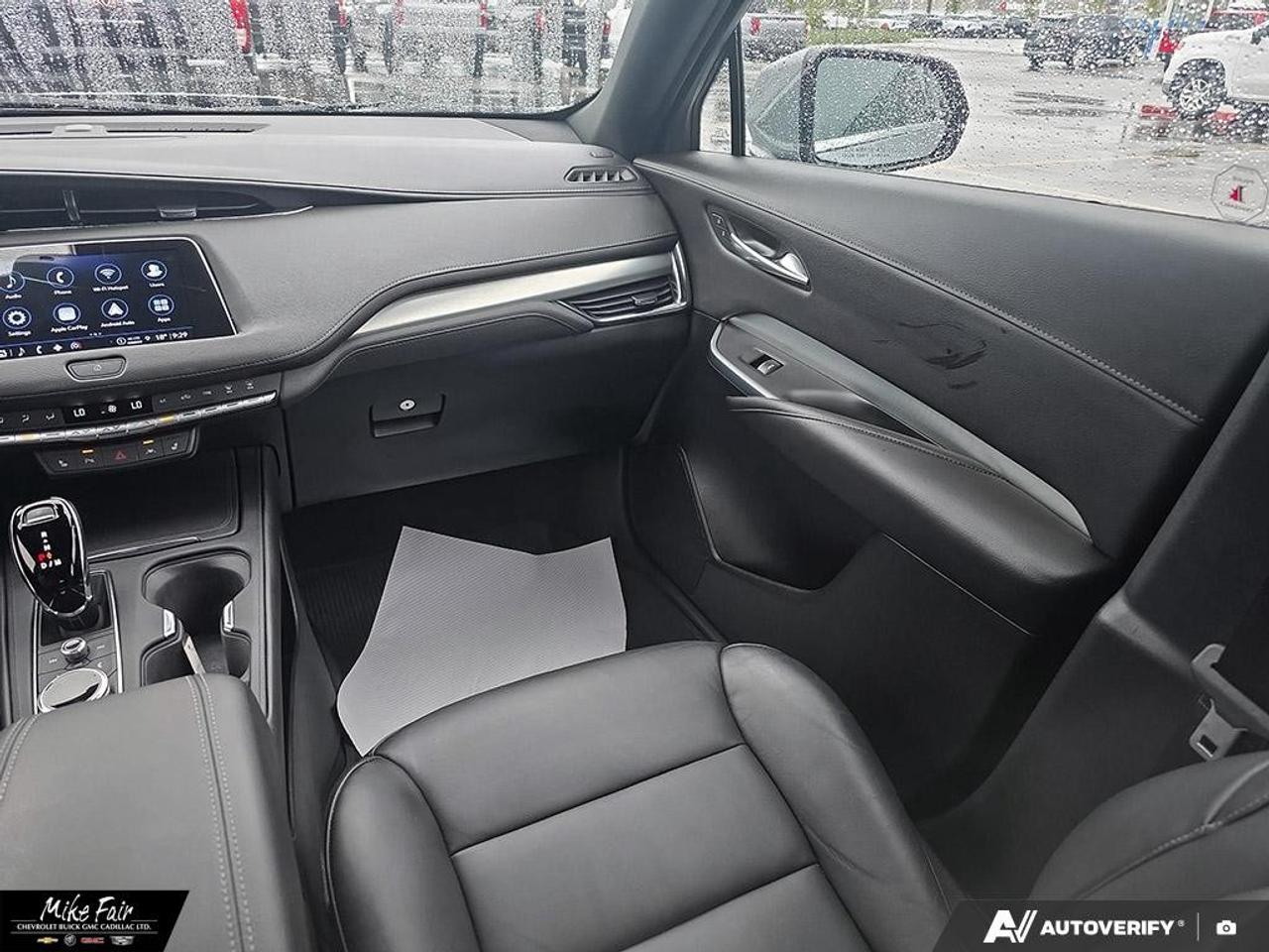 2023 Cadillac XT4 AWD 4dr Premium Luxury Photo