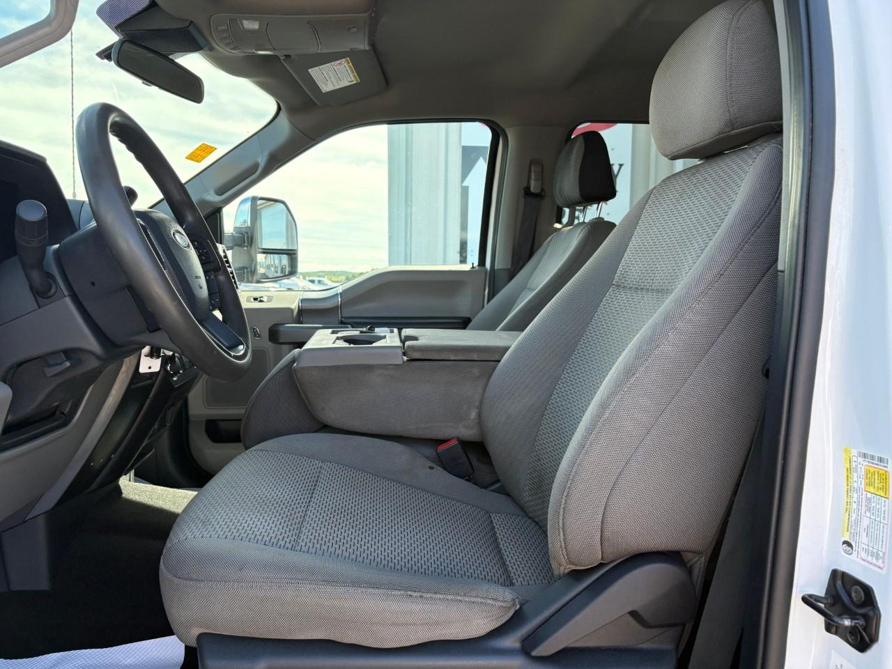 2022 Ford F-250 Super Duty SRW XLT 4WD CREW CAB 6.75' BOX Photo