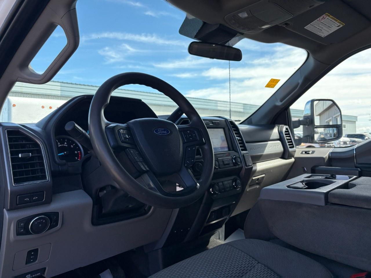 2022 Ford F-250 Super Duty SRW XLT 4WD CREW CAB 6.75' BOX Photo