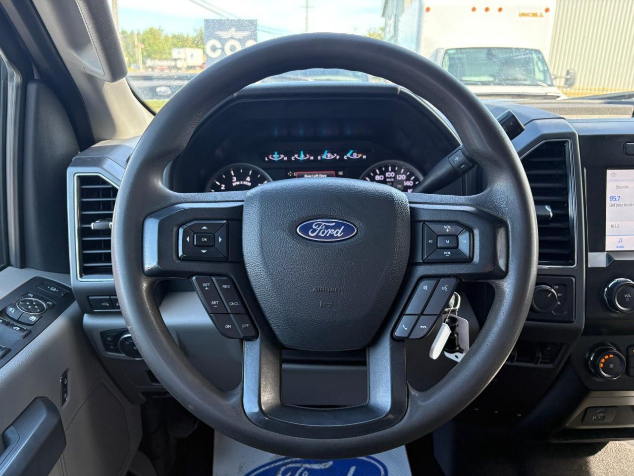 2022 Ford F-250 Super Duty SRW XLT 4WD CREW CAB 6.75' BOX Photo