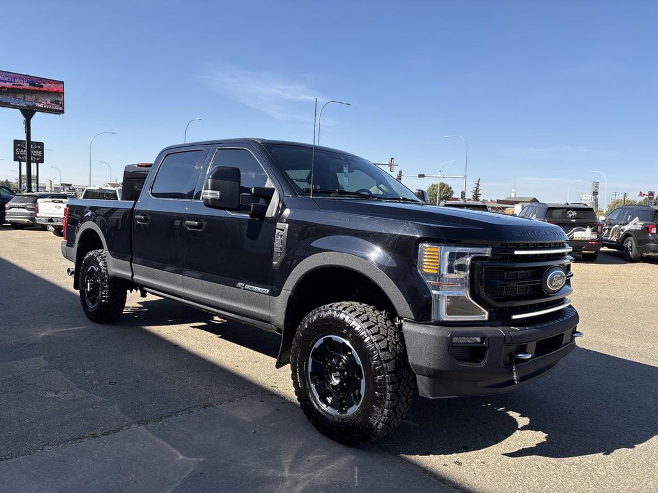 2022 Ford F-350 Super Duty SRW Limited Photo0
