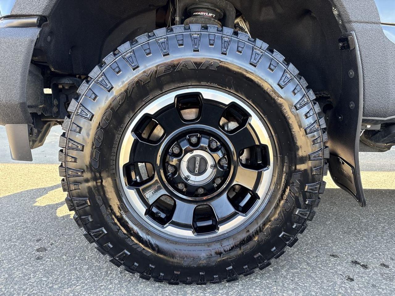 2022 Ford F-350 Super Duty SRW Limited Photo2