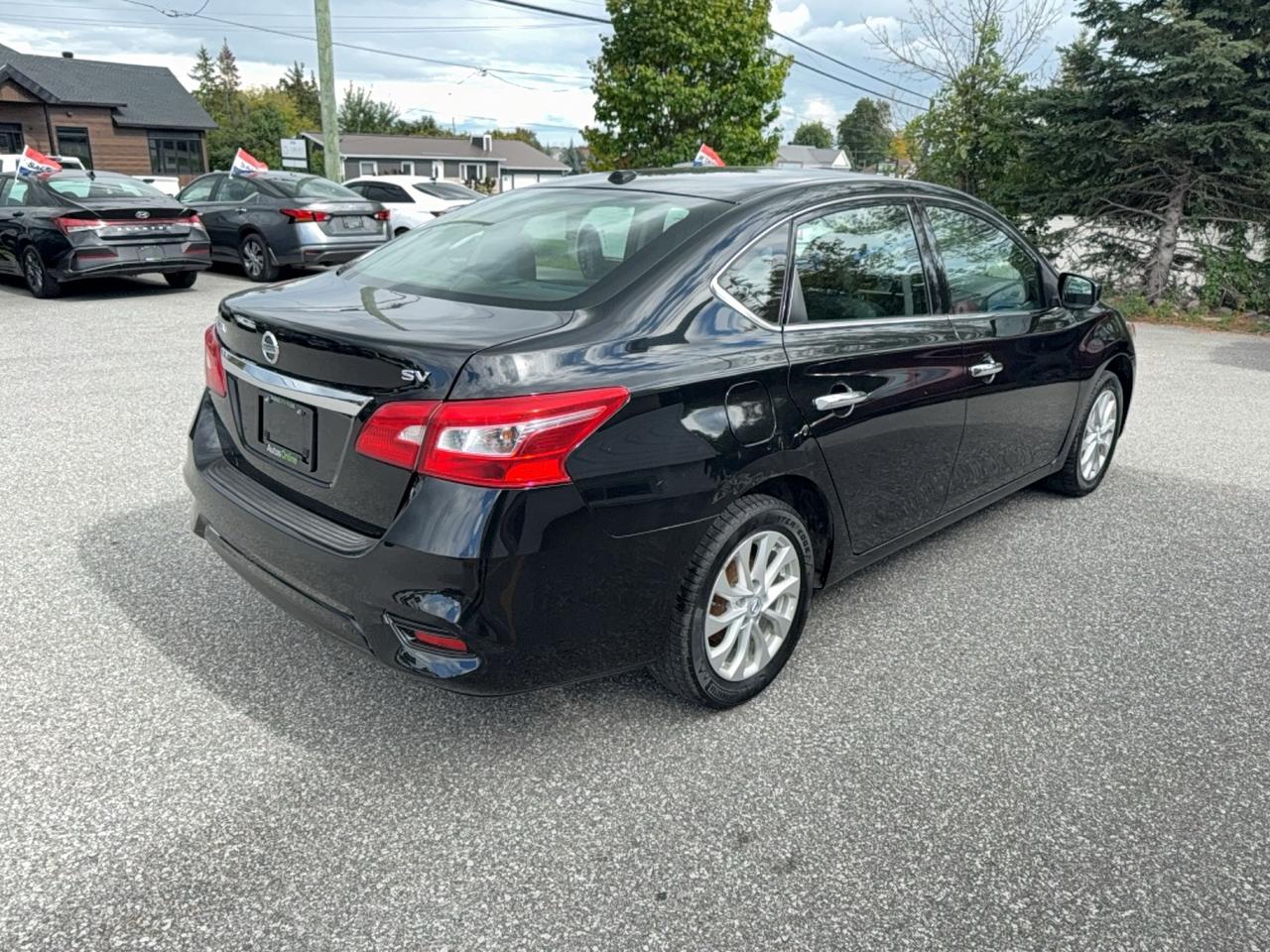2019 Nissan Sentra SV-AUTO-AIR-SUNROOF-HEATED SEATS & WHEEL Photo4