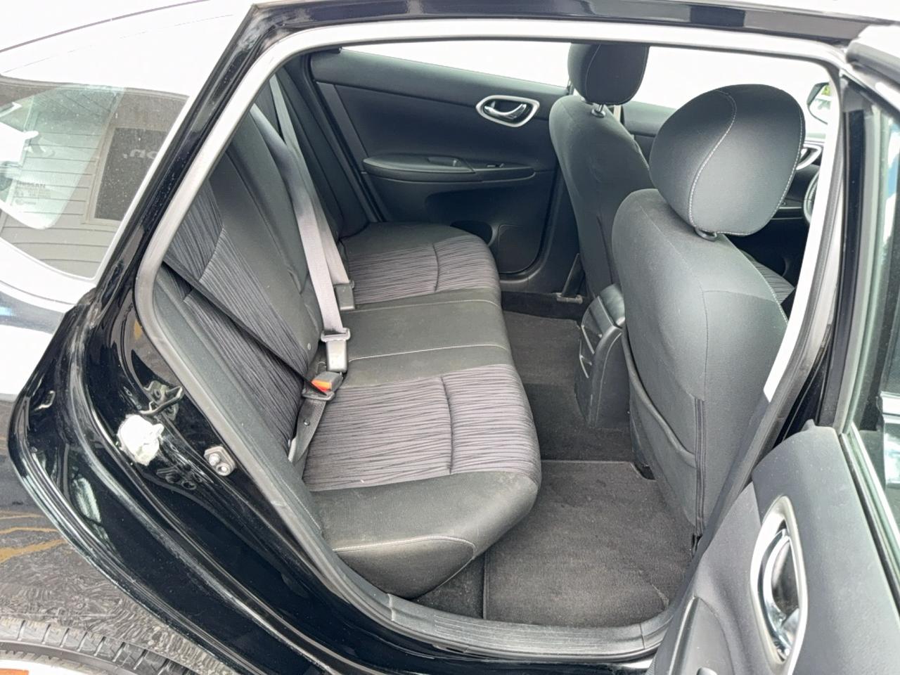 2019 Nissan Sentra SV-AUTO-AIR-SUNROOF-HEATED SEATS & WHEEL Photo