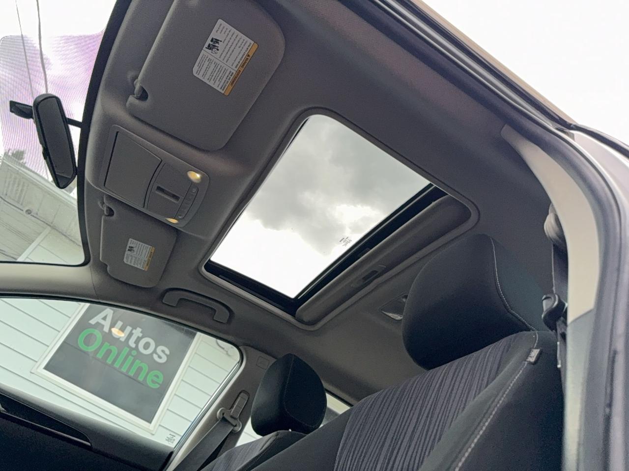 2019 Nissan Sentra SV-AUTO-AIR-SUNROOF-HEATED SEATS & WHEEL Photo