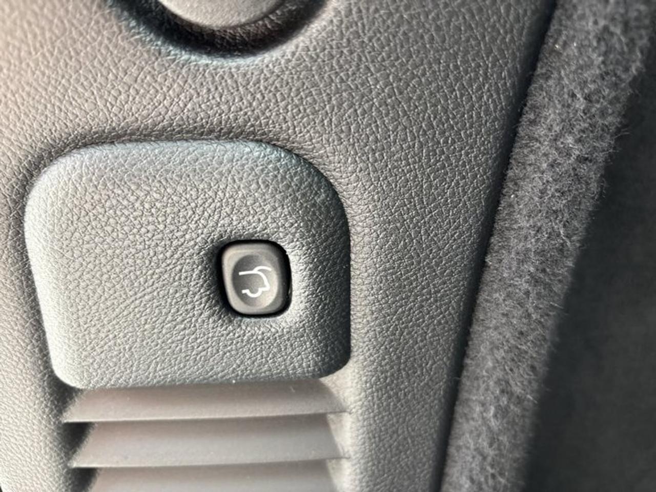 2023 Dodge Durango R/T AWD | One Owner | No Accidents | Vent. From Seats Photo