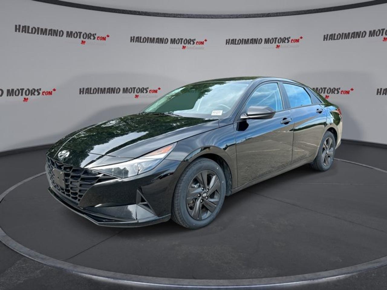 2022 Hyundai Elantra Preferred | Heated Steering Wheel Photo