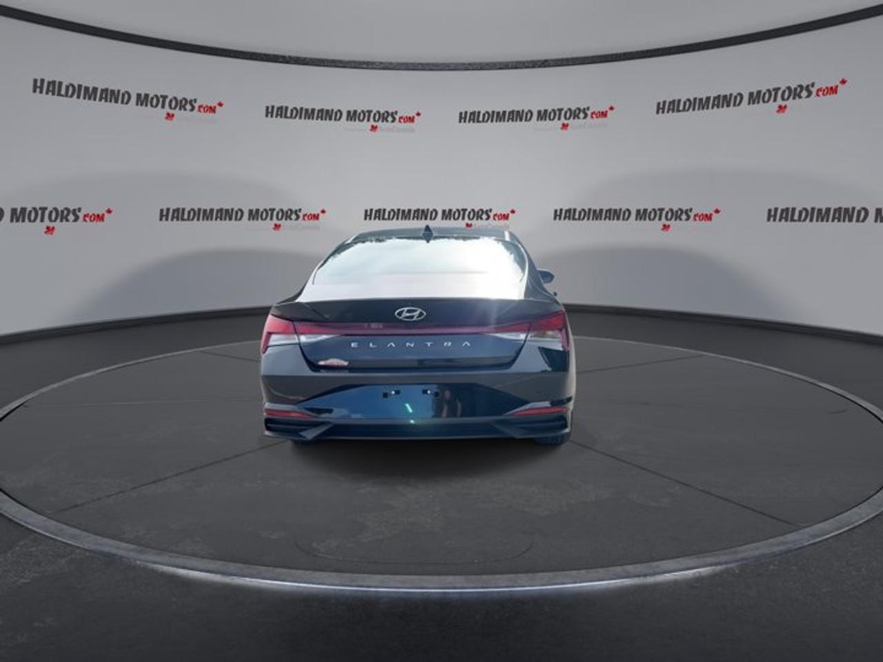 2022 Hyundai Elantra Preferred | Heated Steering Wheel Photo