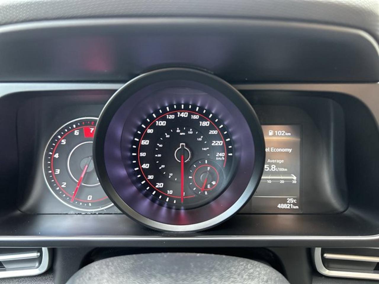 2022 Hyundai Elantra Preferred | Heated Steering Wheel Photo