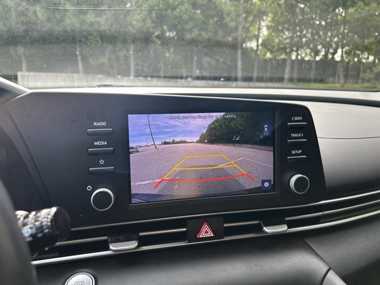 2022 Hyundai Elantra Preferred | Heated Steering Wheel Photo