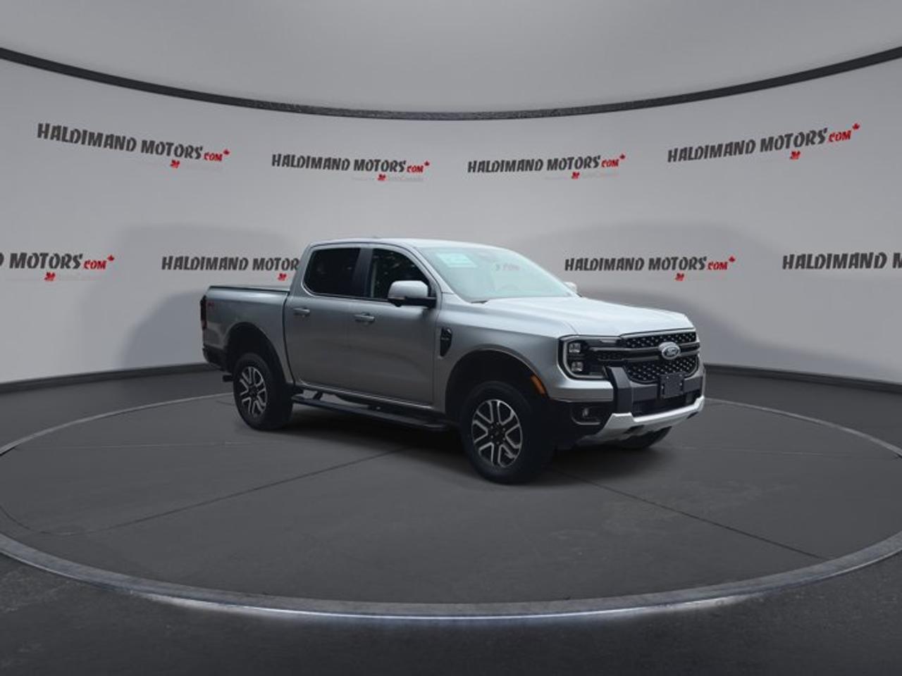 2024 Ford Ranger LARIAT FX4 SuperCrew 5' Box 4WD | No Accidents Photo