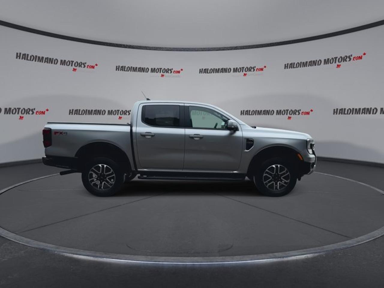 2024 Ford Ranger LARIAT FX4 SuperCrew 5' Box 4WD | No Accidents Photo