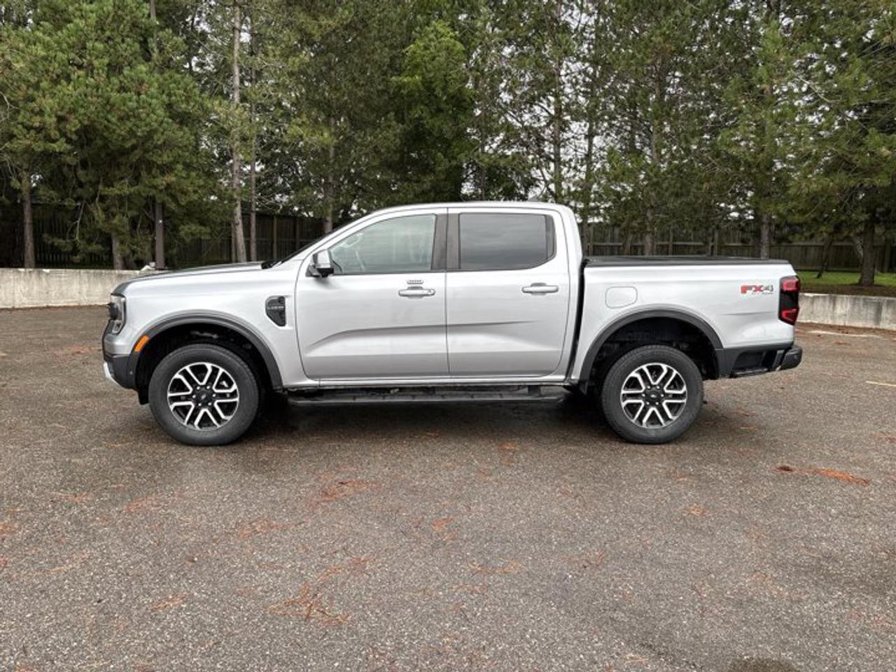 2024 Ford Ranger LARIAT FX4 SuperCrew 5' Box 4WD | No Accidents Photo