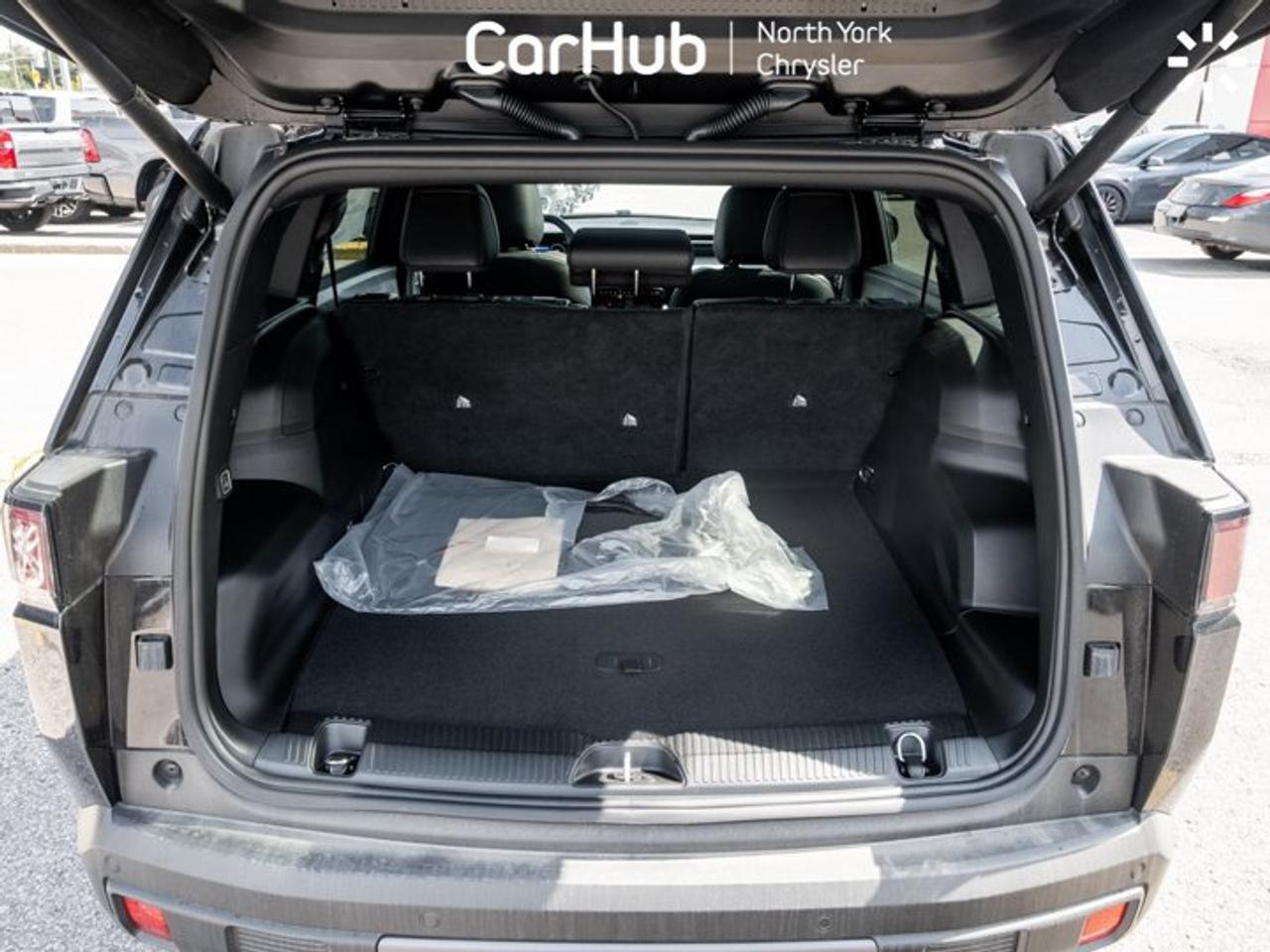 2026 Jeep Cherokee Limited 1.6L Turbo Hybrid | Customer Preferred Package 23G | Dual-Pane Panoramic Sunroof Photo