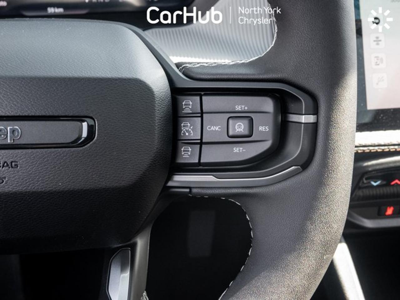2026 Jeep Cherokee Limited 1.6L Turbo Hybrid | Customer Preferred Package 23G | Dual-Pane Panoramic Sunroof Photo
