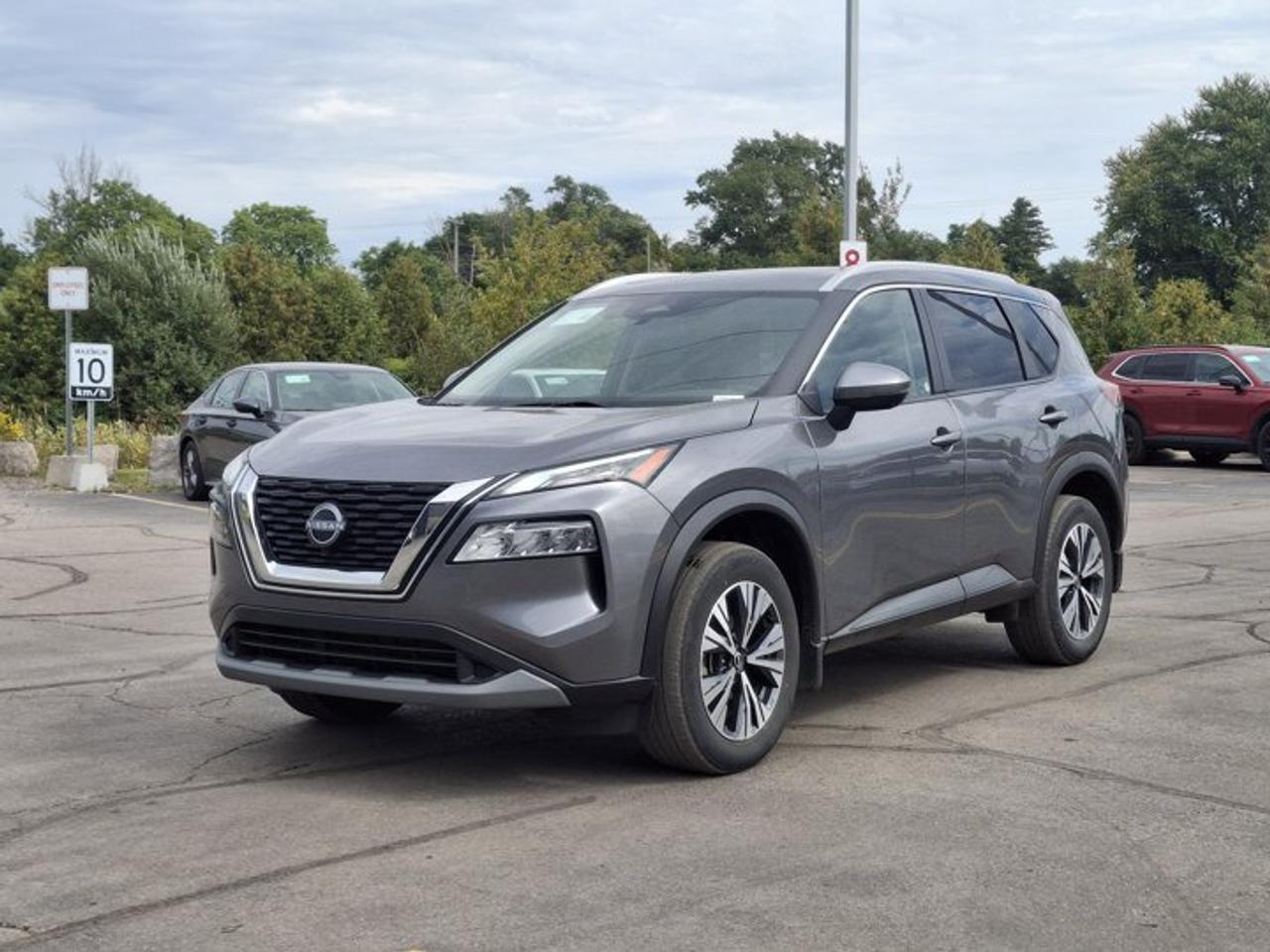 2023 Nissan Rogue SV AWD | Sunroof | 360 Camera | Radar Cruise | Power Seat | Remote Start | CarPlay + Android & More! Photo