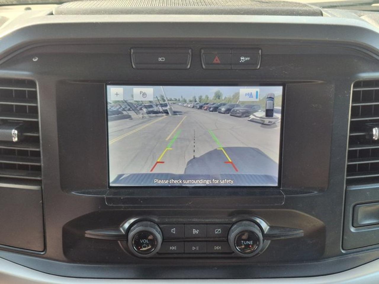 2022 Ford F-150 XLT Crew 4x4 | 5.0L | 3.73 Axle | Running Boards | Reverse Camera | Hitch | and More ! Photo