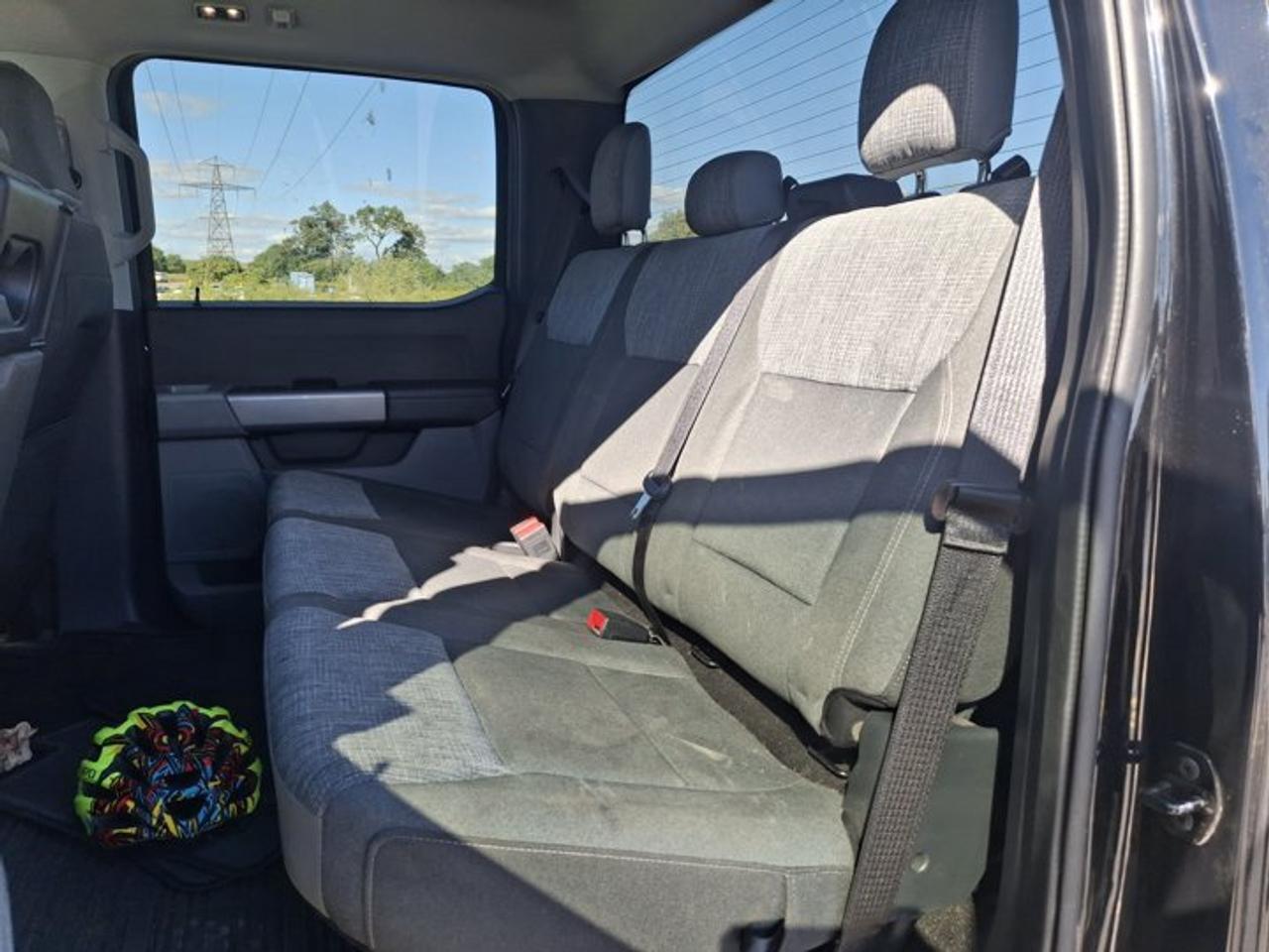 2022 Ford F-150 XLT Crew 4x4 | 5.0L | 3.73 Axle | Running Boards | Reverse Camera | Hitch | and More ! Photo
