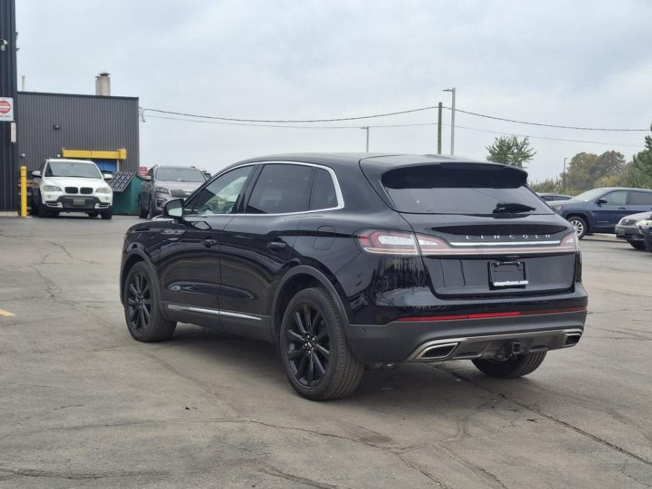 2023 Lincoln Nautilus Reserve AWD | Leather | Vista Roof | Tow Pkg | Nav | ACC | 20" Black Wheels | and More ! Photo