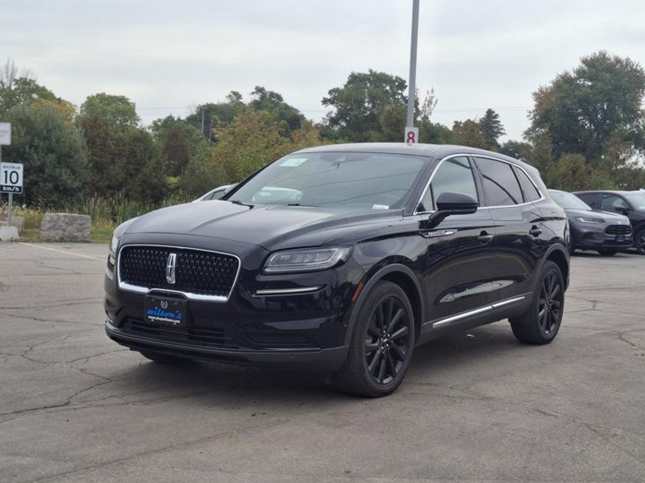 2023 Lincoln Nautilus Reserve AWD | Leather | Vista Roof | Tow Pkg | Nav | ACC | 20" Black Wheels | and More ! Photo0