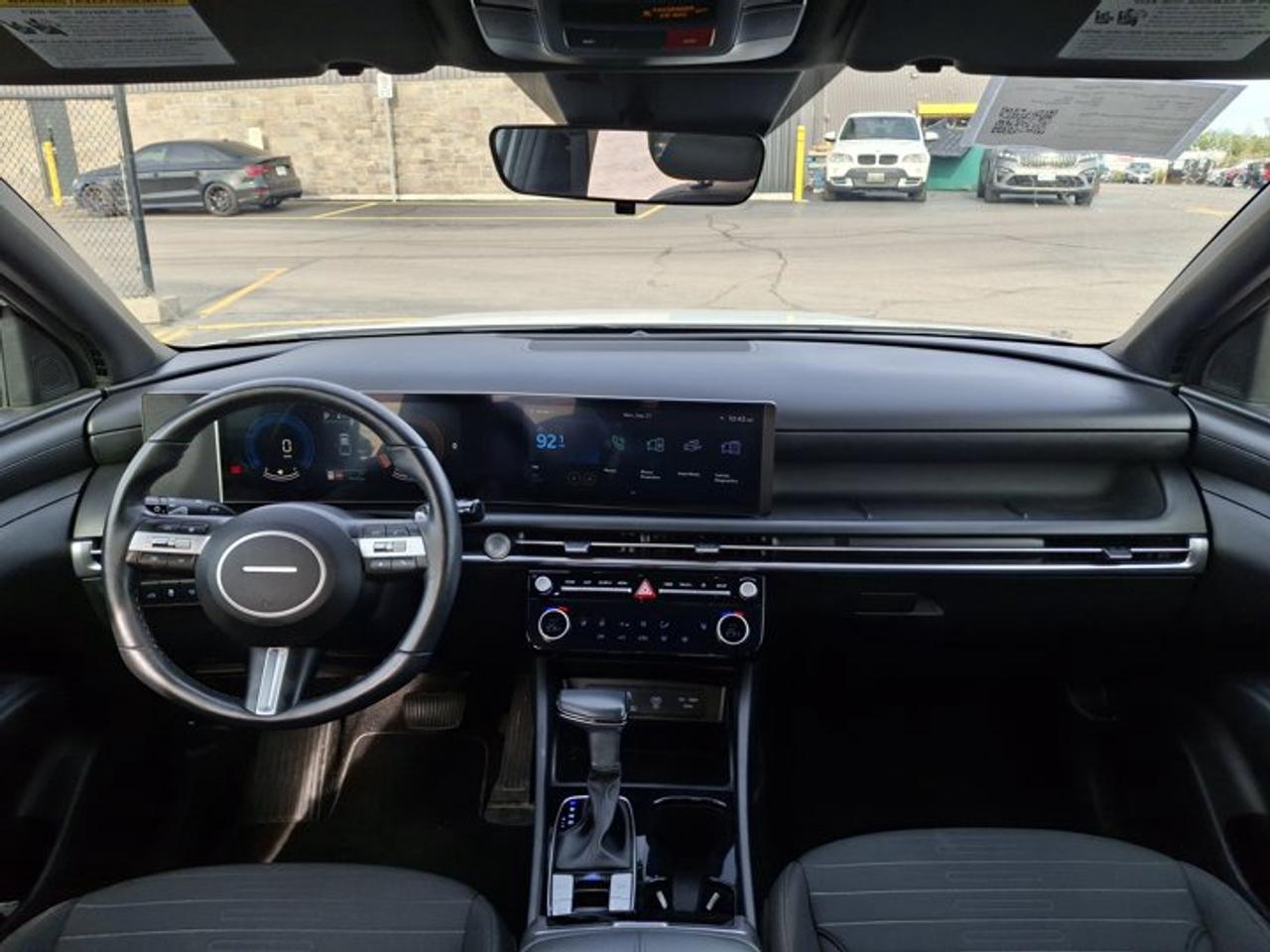 2025 Hyundai Santa Cruz Preferred AWD | Heated Wheel + Seats | CarPlay + Android | Rear Camera | and More ! Photo