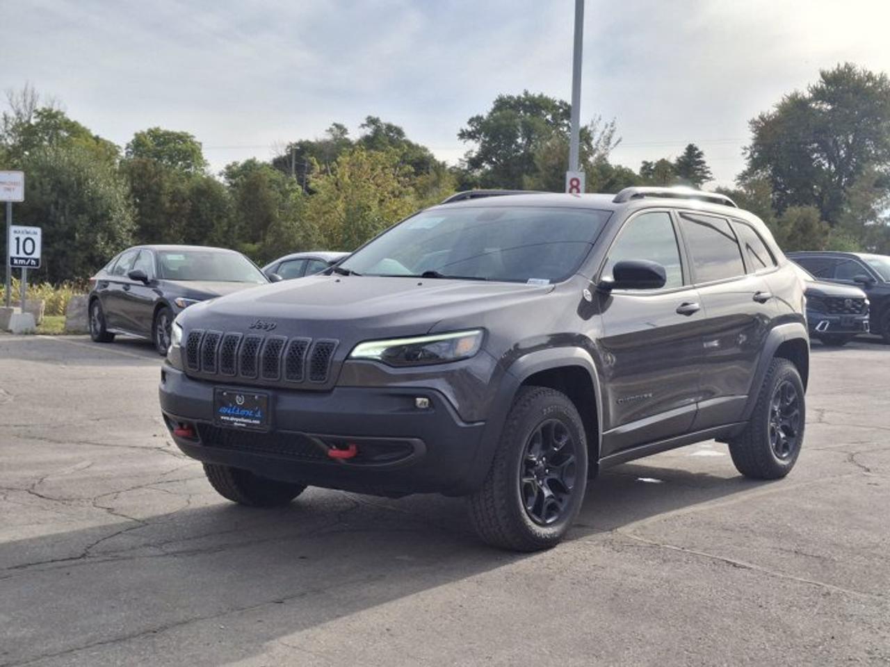 2022 Jeep Cherokee Trailhawk | V6 | Leather | Navi | Tow Group |Heated Seats + Steering | Remote Start | and More ! Photo